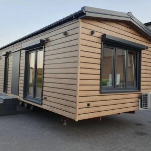 Mobilheim in den Bergen (10 x 3,8 m)