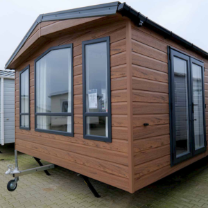 Mobilheim aus Holz 1100/2 (11 x 4 m)