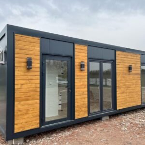 Bewohnbarer Container 8x3mt