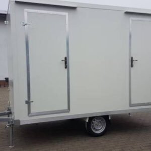 Sanitäranhänger mit Doppeltoilette