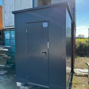 Sanitärcontainer mit Toilette, Dusche und Urinal