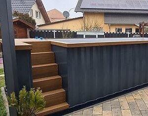 Premium-Poolbehälter