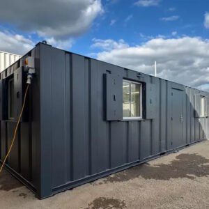 9,7 m Bürocontainer